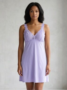 Flora Nikrooz Lavender Lace Nightgown Size Large | Coquette Sleepwear |Romantic